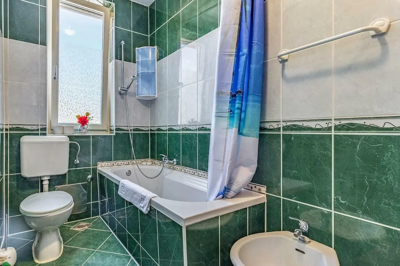 All Seasons Apartment Pula
